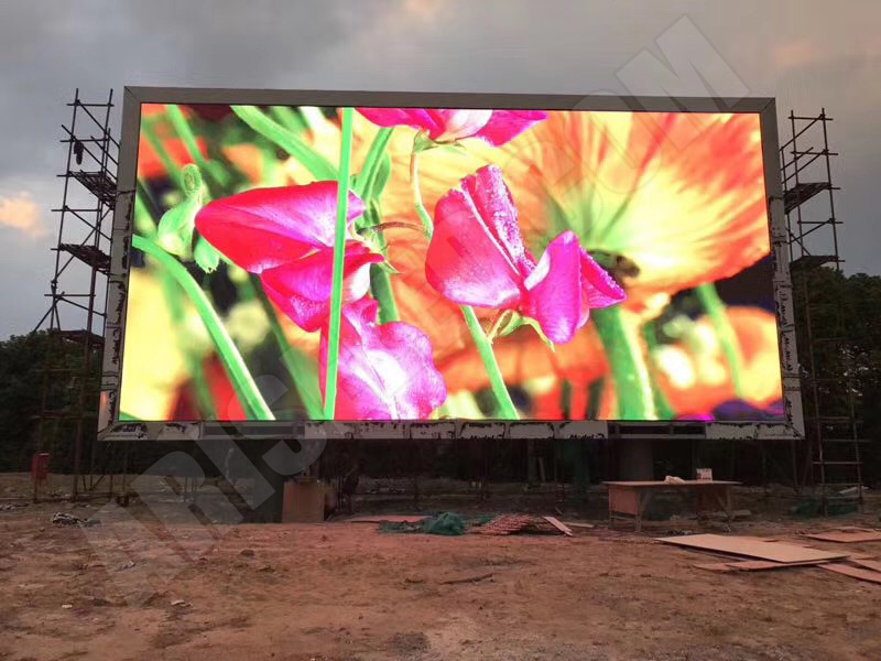 65sqm P6mm Outdoor LED Display for Main Road of Henan